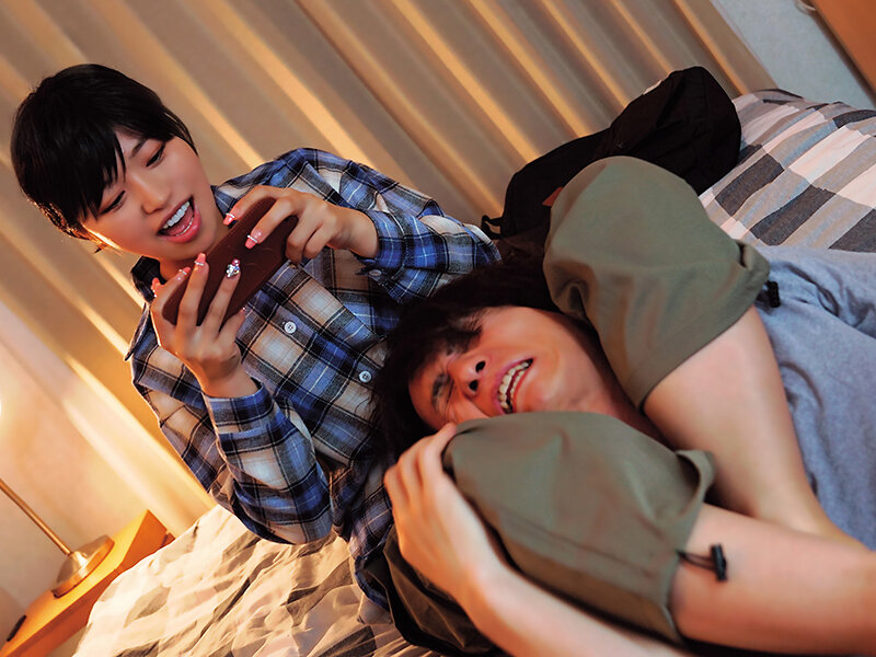 Cô bạn thuở nhỏ của tôi giờ như một người bạn trai